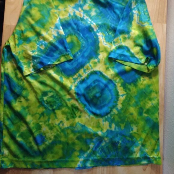 Vintage Pop Icon Trippy Psychedelic Tie Dye Polyester Disco Shirt - Picture 8 of 8